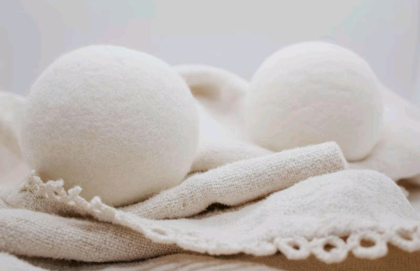 Mavwick's Scented Dryer Balls with refill