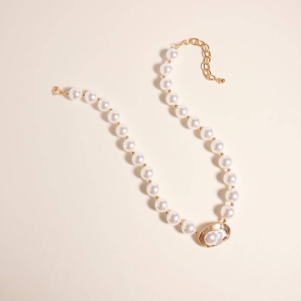 17 Inch Round Pearl Beaded Natural Metal Necklace