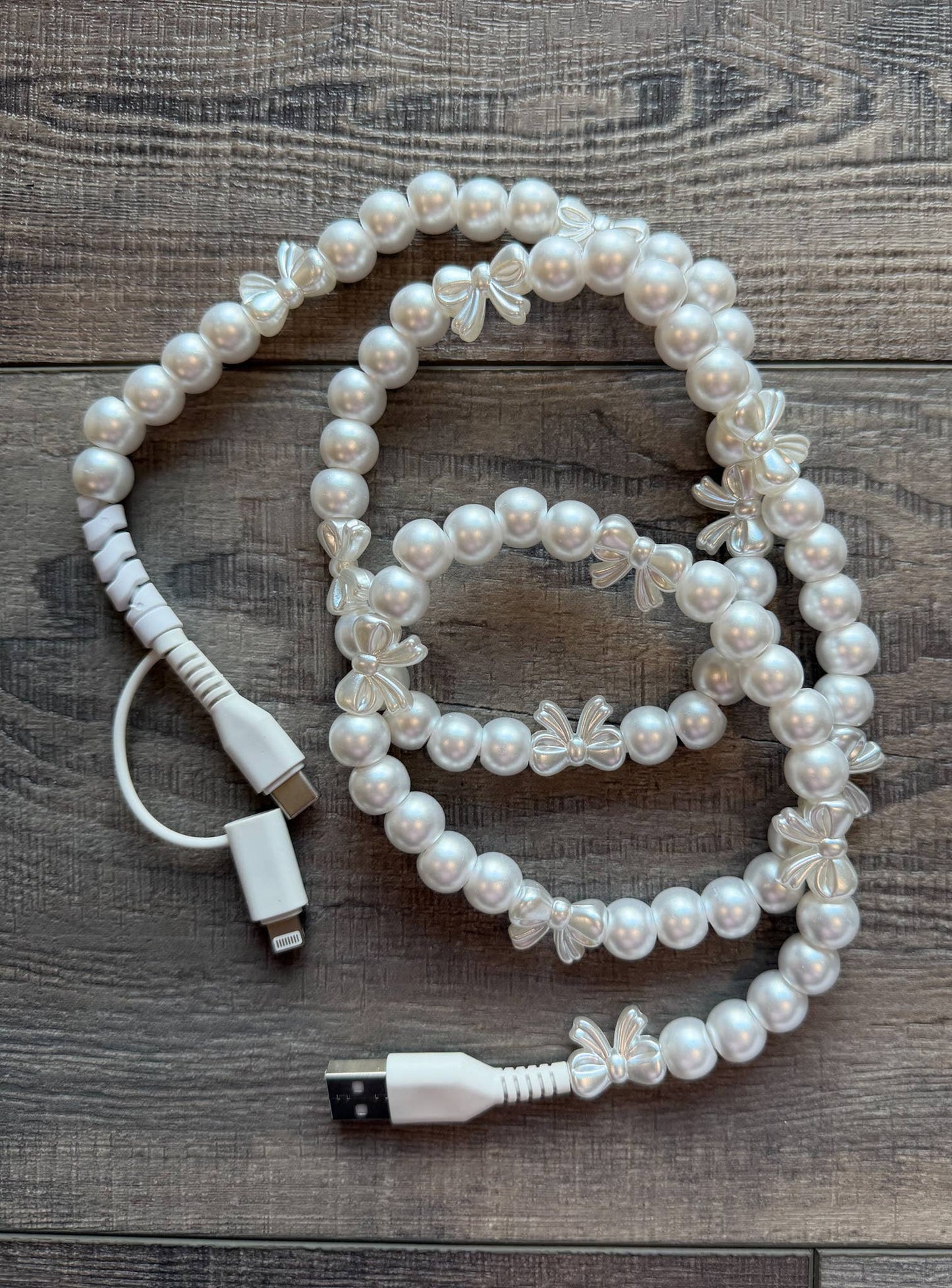 Bows Beaded Phone Charger with Lightning and USB-C Cable