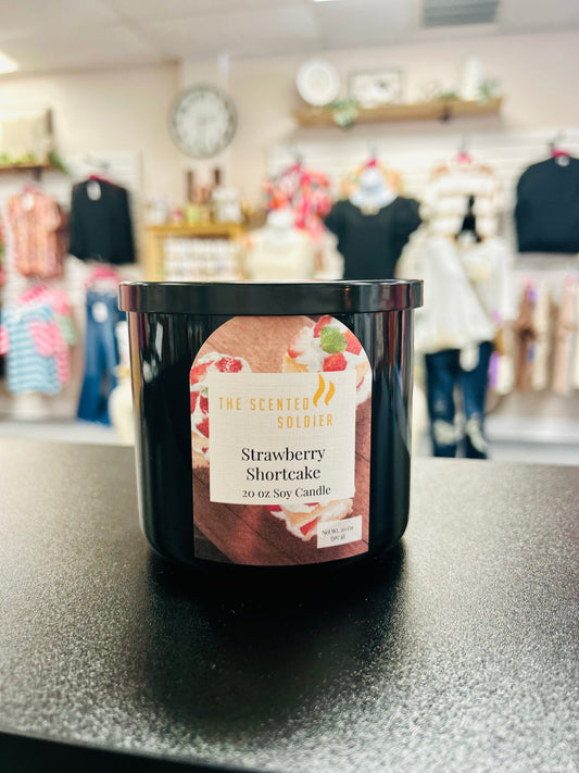 Strawberry Shortcake Scented Soy Candle 20 oz