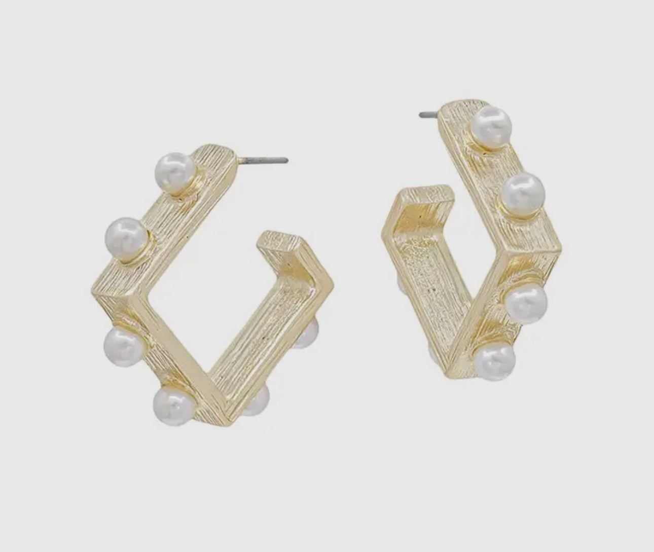 Diamonds & Pearls Earring