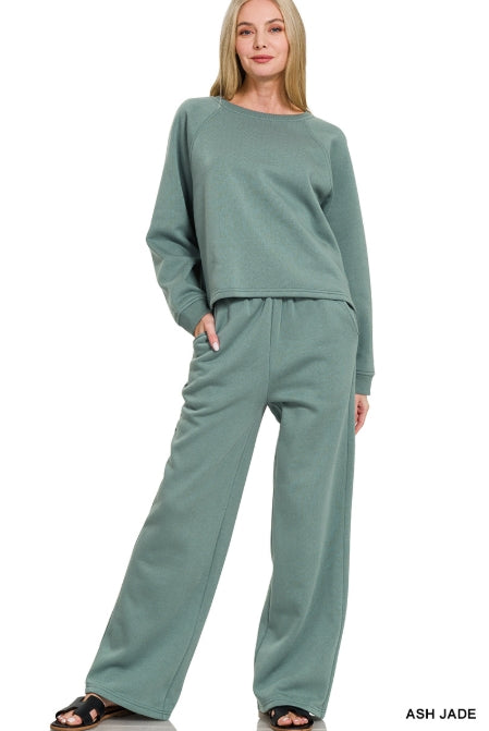 Long sleeve pullover and Sweatpants Set