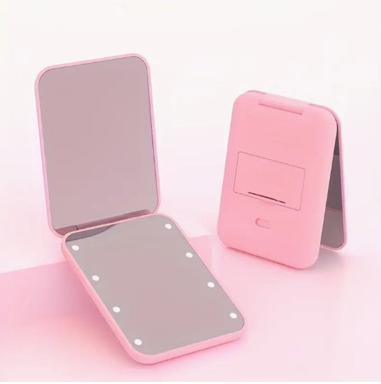 Light Up Compact with 1x/3x Magnifying mirrors